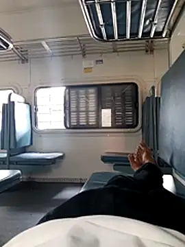 Snapshot of 1010SumiT chatting on October 27, 6:36 am 1010SumiT online show from October 27, 6:36 am