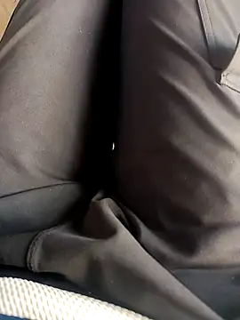 Snapshot of 1010SumiT chatting on February 25, 5:30 am 1010SumiT online show from February 25, 5:30 am