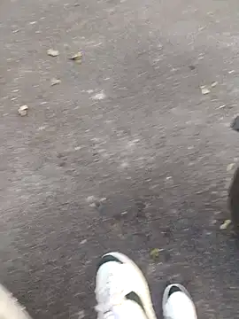 Snapshot of 1010SumiT chatting on January 7, 12:21 pm 1010SumiT online show from January 7, 12:21 pm