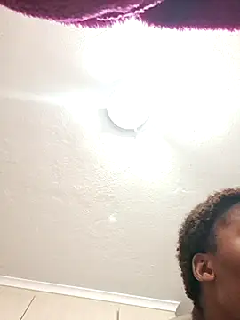thicktash online show from April 25, 7:44 am