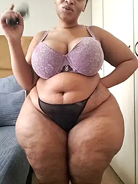 Snapshot of thicktash chatting on June 4, 7:57 am thicktash online show from June 4, 7:57 am