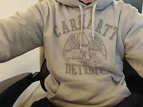 Snapshot of jayb0y61 chatting on February 24, 3:23 am jayb0y61 online show from February 24, 3:23 am