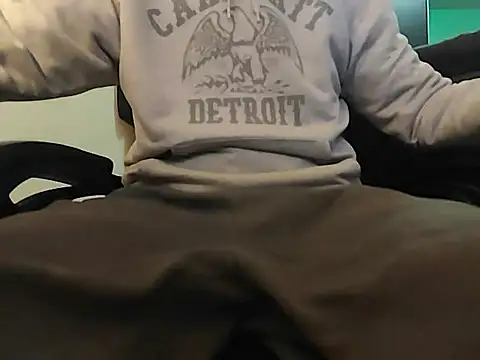 Snapshot of jayb0y61 chatting on January 31, 5:51 am jayb0y61 online show from January 31, 5:51 am