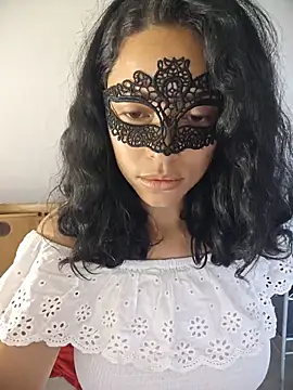 Snapshot of salomea_r chatting on May 14, 7:27 am salomea r online show from May 14, 7:27 am