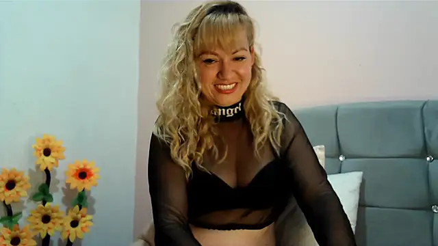 taylor198115 online show from March 8, 6:54 am