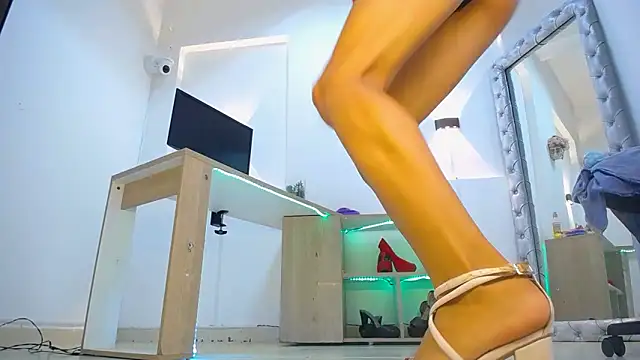 Kathleen Rodriguez online show from April 15, 11:27 am