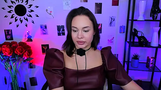 JaneWyatt online show from March 12, 10:05 am