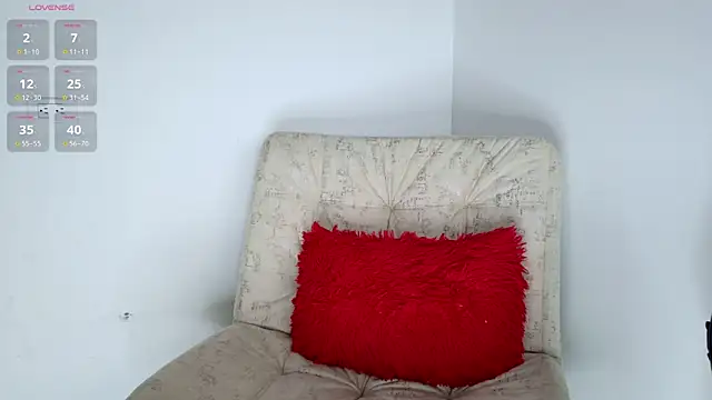 gigilovedback online show from May 16, 12:42 am