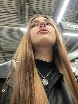 Snapshot of Cherry____Pie chatting on February 9, 8:34 pm Cherry Pie online show from February 9, 8:34 pm