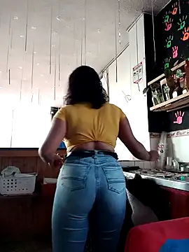 Snapshot of Princess_Lau chatting on January 15, 10:24 pm Princess Lau online show from January 15, 10:24 pm