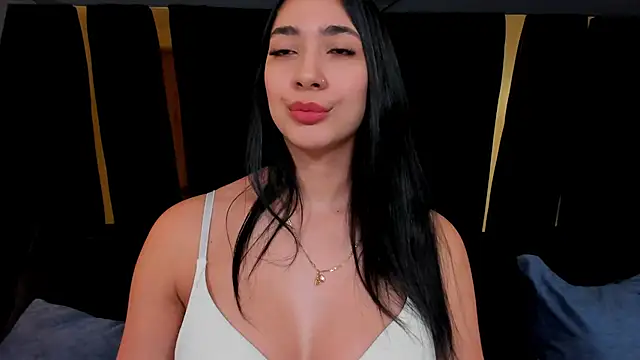 Snapshot of julieta_jewel chatting on October 17, 1:13 pm julieta jewel online show from October 17, 1:13 pm