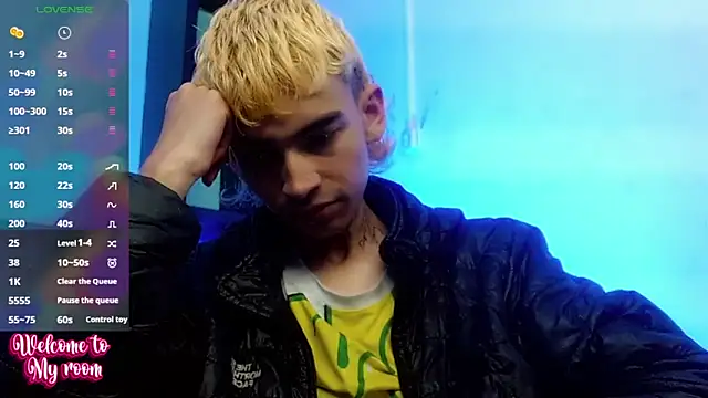 ttimy x boy online show from March 31, 8:33 pm