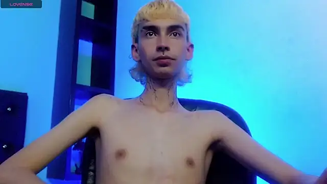 ttimy x boy online show from March 31, 8:27 am