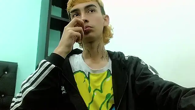 ttimy x boy online show from March 12, 7:18 pm