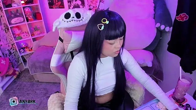 Snapshot of anyburkee chatting on October 8, 1:51 am anyburkee online show from October 8, 1:51 am