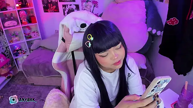 Snapshot of anyburkee chatting on October 9, 1:17 am anyburkee online show from October 9, 1:17 am