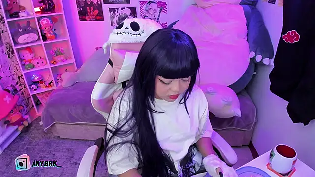 Snapshot of anyburkee chatting on October 3, 12:36 am anyburkee online show from October 3, 12:36 am