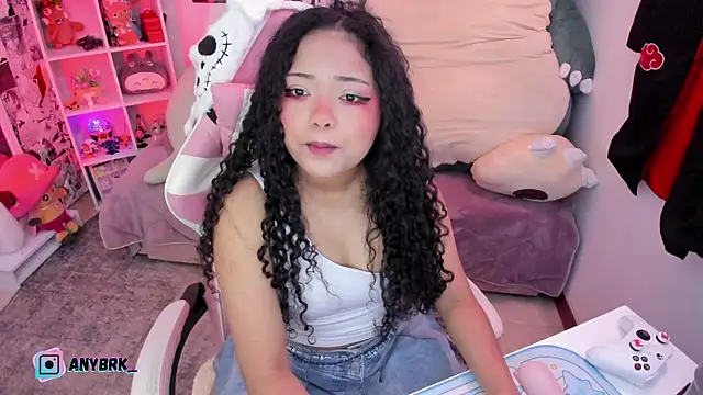 Snapshot of anyburkee chatting on November 12, 1:54 am anyburkee online show from November 12, 1:54 am