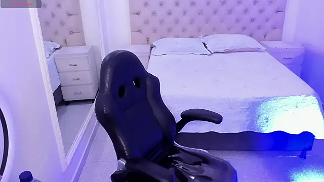 JackBlanco  online show from November 28, 8:53 pm