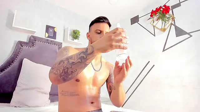 JackBlanco  online show from September 18, 5:43 am