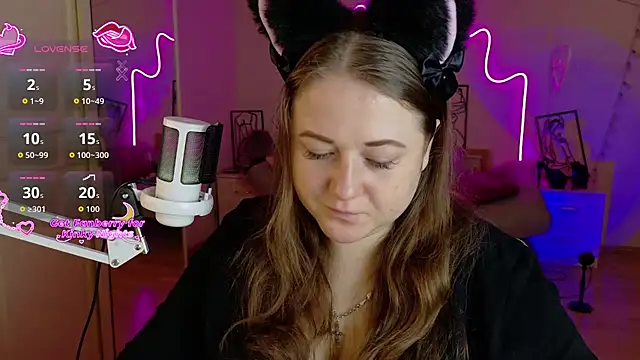 LizzyShine online show from November 4, 9:24 am