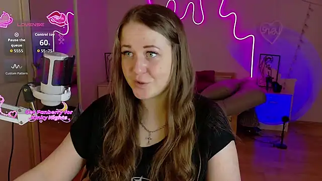 LizzyShine online show from December 4, 11:09 am