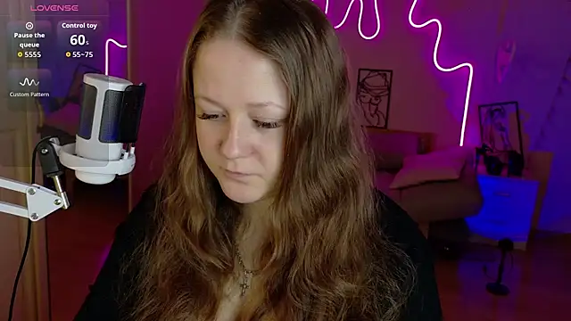 LizzyShine online show from October 24, 1:10 pm