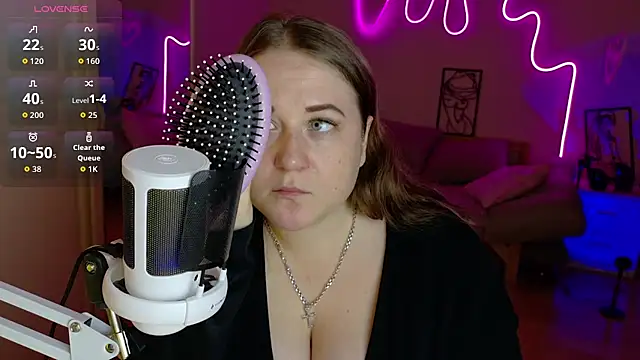 LizzyShine online show from October 23, 6:39 pm