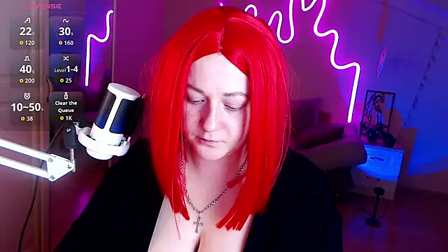 Snapshot of LizzyShine chatting on October 1, 2:21 pm LizzyShine online show from October 1, 2:21 pm