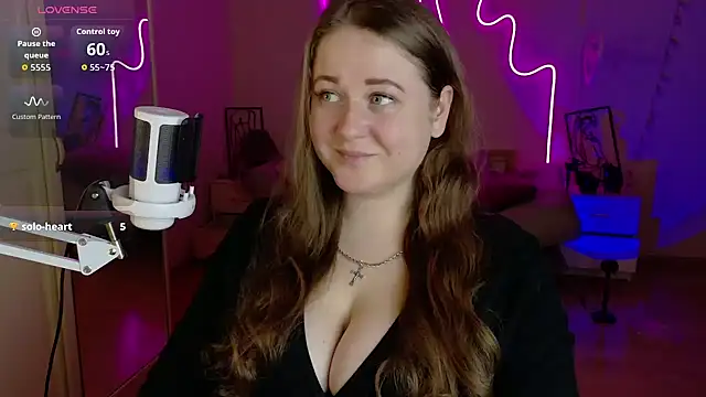 LizzyShine online show from October 30, 8:17 pm