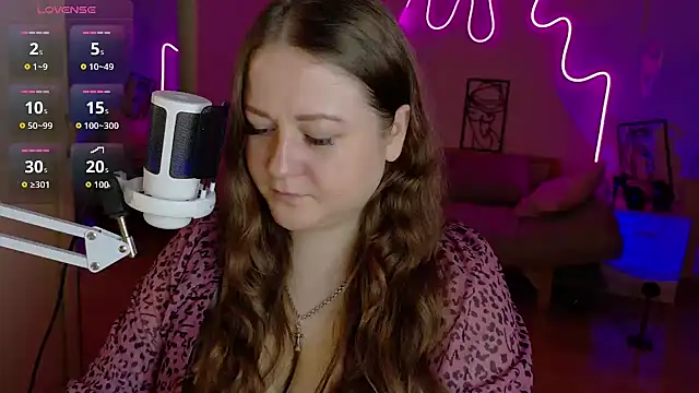 LizzyShine online show from October 28, 8:08 pm