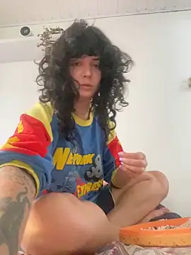 magalunabb online show from November 6, 11:25 am