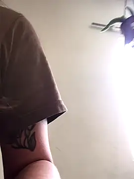 Snapshot of Miss_oliviaa chatting on October 28, 1:54 pm Miss oliviaa online show from October 28, 1:54 pm