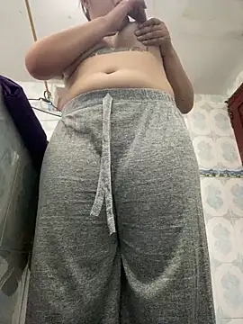 Miss oliviaa online show from March 4, 7:54 pm