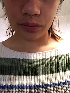 Snapshot of Miss_oliviaa chatting on November 20, 1:01 pm Miss oliviaa online show from November 20, 1:01 pm