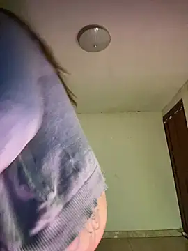 Miss oliviaa online show from February 4, 10:38 pm