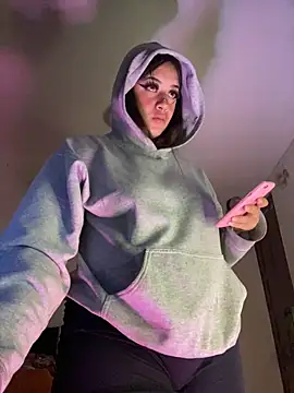 Miss oliviaa online show from February 13, 10:54 pm