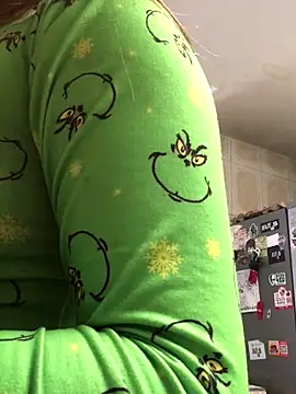 Snapshot of Miss_oliviaa chatting on October 23, 12:48 pm Miss oliviaa online show from October 23, 12:48 pm