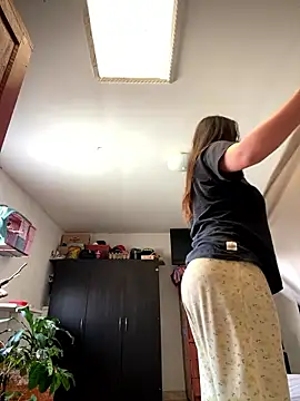 Miss oliviaa online show from January 9, 2:24 pm