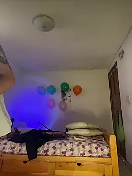 Miss oliviaa online show from April 14, 8:58 pm