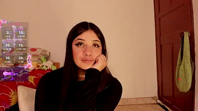 Snapshot of Miss_oliviaa chatting on October 25, 12:21 am Miss oliviaa online show from October 25, 12:21 am