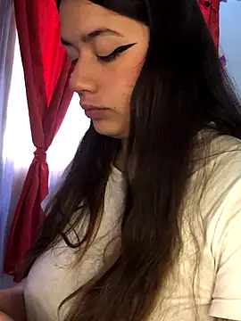 Snapshot of Miss_oliviaa chatting on November 12, 1:48 pm Miss oliviaa online show from November 12, 1:48 pm