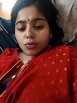 Snapshot of Sweet-Rani chatting on May 6, 8:35 pm Sweet-Rani online show from May 6, 8:35 pm
