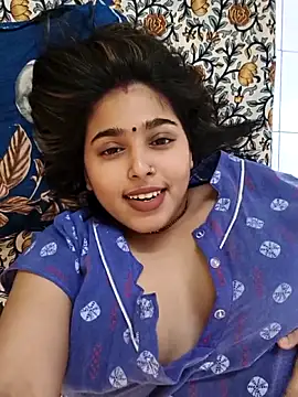 Snapshot of Sweet-Rani chatting on April 19, 10:27 am Sweet-Rani online show from April 19, 10:27 am