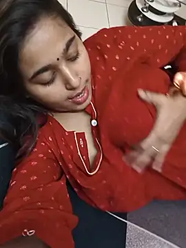 Snapshot of Sweet-Rani chatting on May 17, 6:08 pm Sweet-Rani online show from May 17, 6:08 pm
