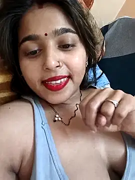 Snapshot of Sweet-Rani chatting on April 18, 7:58 pm Sweet-Rani online show from April 18, 7:58 pm