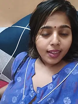 Snapshot of Sweet-Rani chatting on May 29, 4:13 pm Sweet-Rani online show from May 29, 4:13 pm