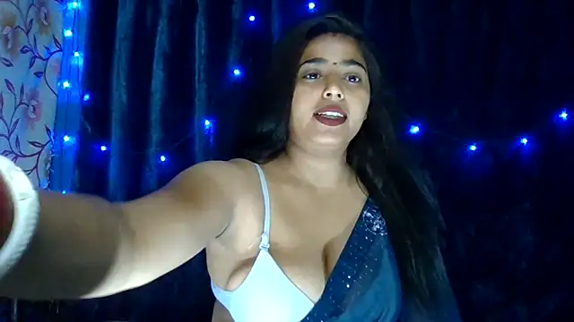 Snapshot of Sweet-Rani chatting on March 19, 1:21 am Sweet-Rani online show from March 19, 1:21 am