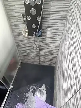 Snapshot of GLV420 chatting on December 1, 11:42 pm GLV420 online show from December 1, 11:42 pm