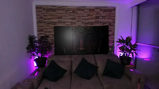 Snapshot of emilyfitness chatting on November 9, 2:15 am emilyfitness online show from November 9, 2:15 am